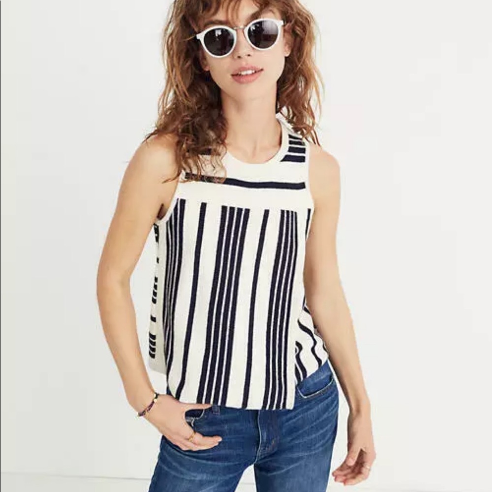 ⭐️ Madewell sweater tank